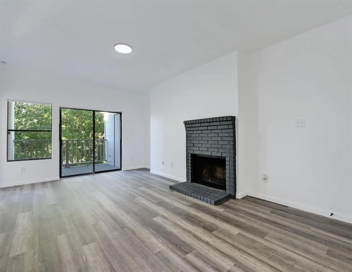 Building Photo - 9508 Kempler Dr #B