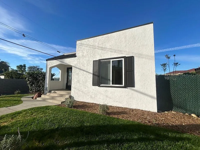 Building Photo - 217 N Bel Aire Dr