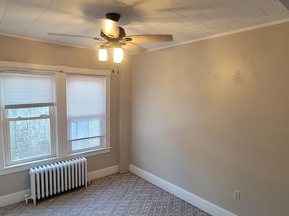 5th image of 664 Brock Ave #1