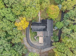 701 Gentry Ct, Howell, MI 48843