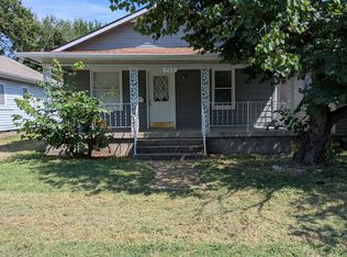 725 E 10th St, Pittsburg, KS 66762
