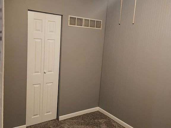 4th image of 6137 Logan Ave
