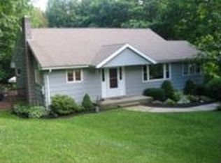 65 Maple St, Belchertown, MA 01007