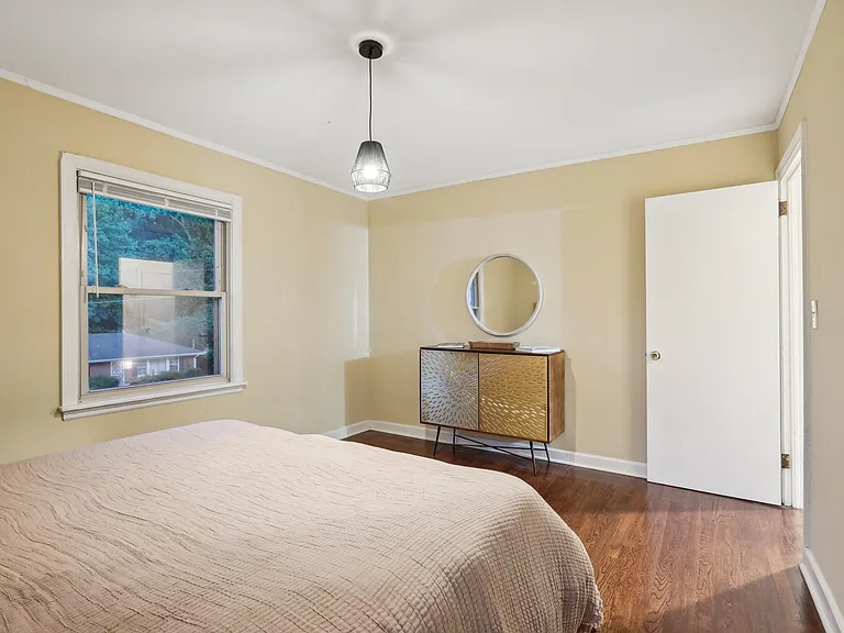 822 Gertrude Pl NW — Photo 10