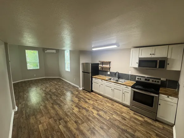 401 W Elmira St #102, San Antonio, TX 78212