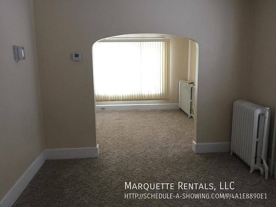 1st image of 702 Champion St