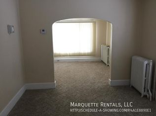 702 Champion St, Marquette, MI 49855