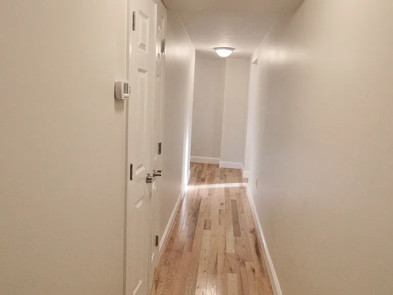 32 Pine St #3 — Photo 9
