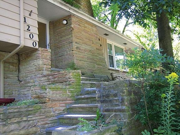 2nd image of 1200 Woodmont Dr