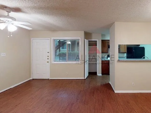 7001 Sanger Ave #202 — Photo 2