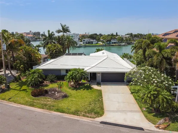 10066 S Yacht Club Dr, Treasure Island, FL 33706