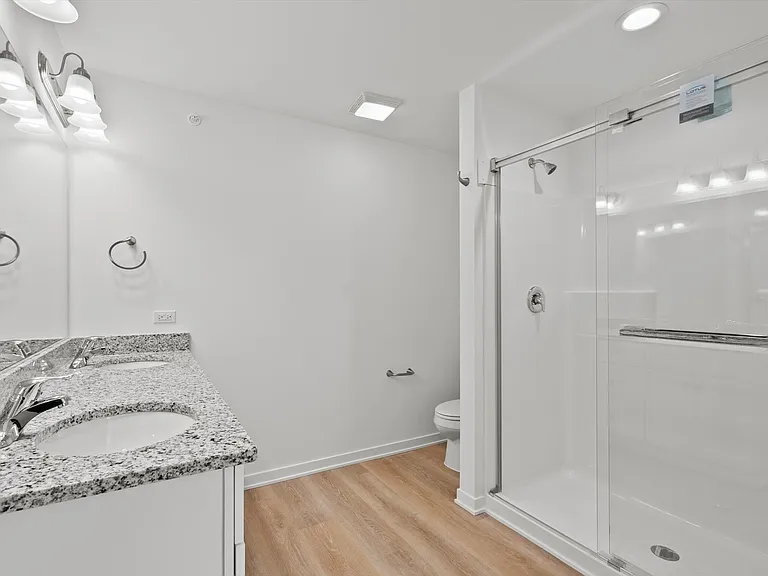 1057 Gillespie Ln — Photo 9