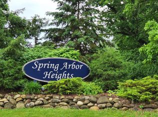 19 Ikram Oaks, Jackson, MI 49201