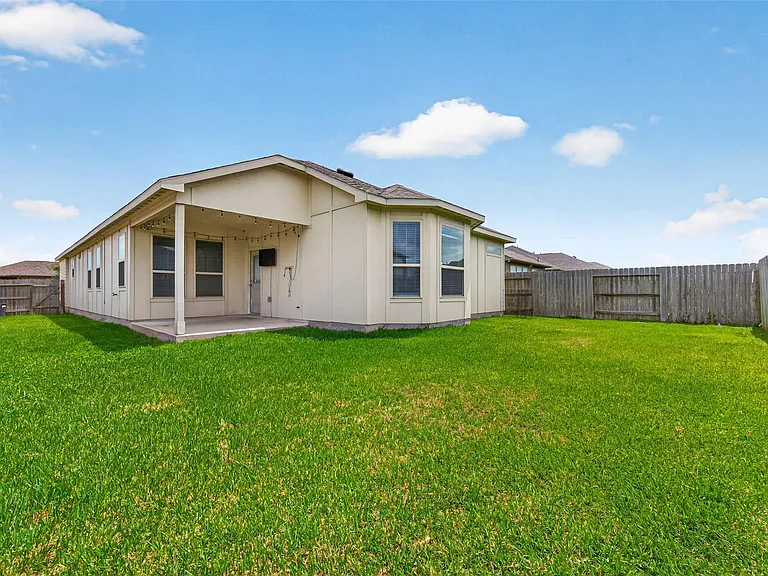 19031 Fulvetta Haven Way — Photo 43