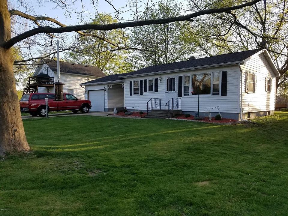 1st image of 220 Selby St