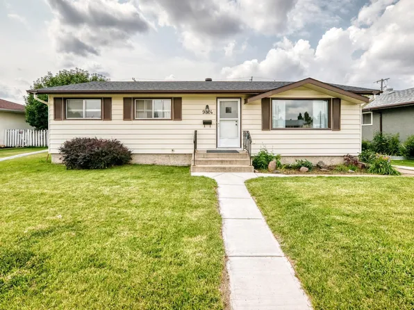 9324 Ottewell Rd NW, Edmonton, AB T6B 2C9