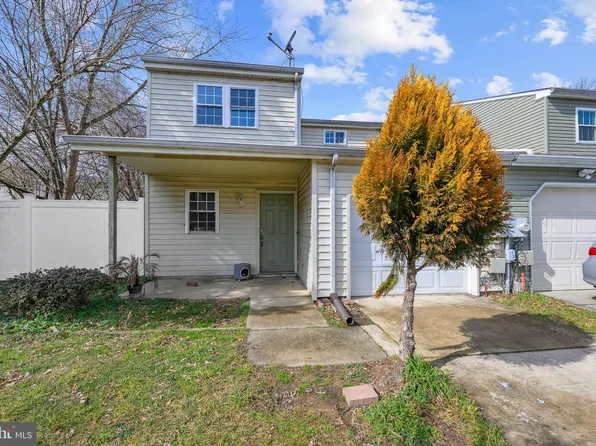 210 W Beaver Ct, Bear, DE 19701