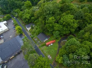 155 Elm St, Spruce Pine, NC 28777