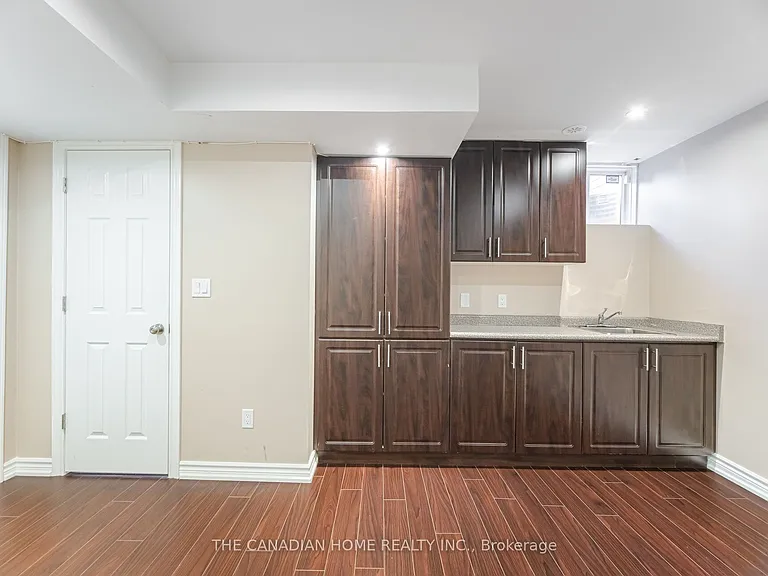 636 Evans Ave #40 — Photo 29