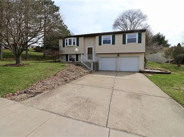 341 Meade Dr, Coraopolis, PA 15108