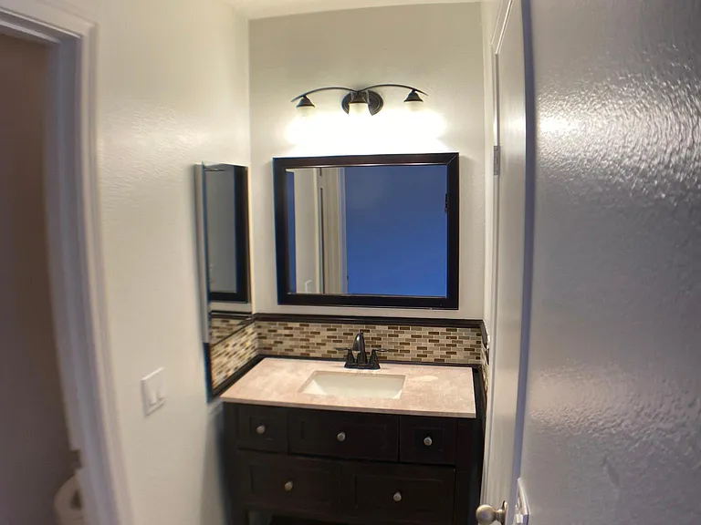 563 Carrie Cir — Photo 6