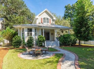 12 Sheridan Rd, Beaufort, SC 29907