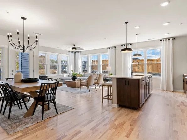 8 Peters Farm Way #113, Westborough, MA 01581