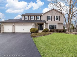 507 Summerset Ct, Naperville, IL 60565