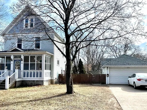 302 15th Ave W, Menomonie, WI 54751