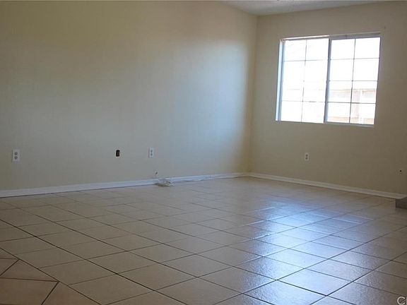 5th image of 24910 Bower St
