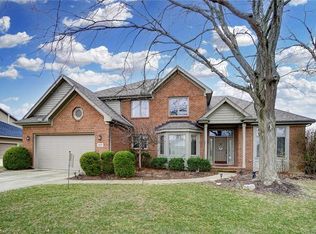 1827 Andrea Cir, Dayton, OH 45432
