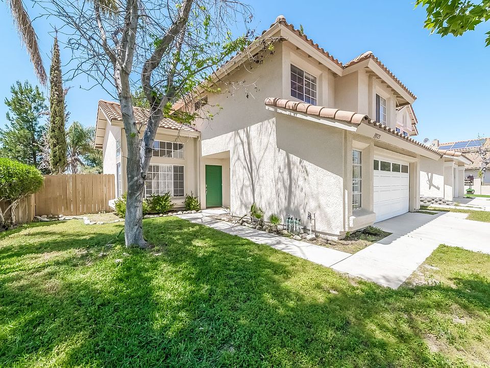 1st image of 39725 Almansa Ct