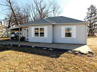 2535 SW 22nd St, Topeka, KS 66611