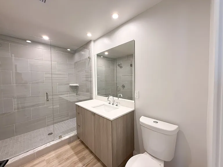 452 SW 2nd St #S — Photo 5