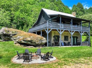 3244 Old US Highway 421, Vilas, NC 28692