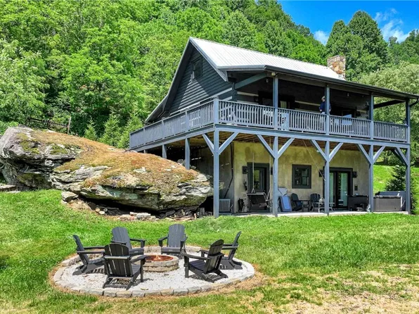 3244 Old US Highway 421, Vilas, NC 28692
