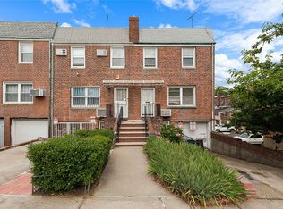 6138 150th St, Flushing, NY 11367
