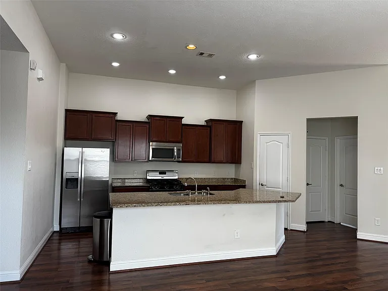 15414 Paloma Crossing Ct — Photo 3