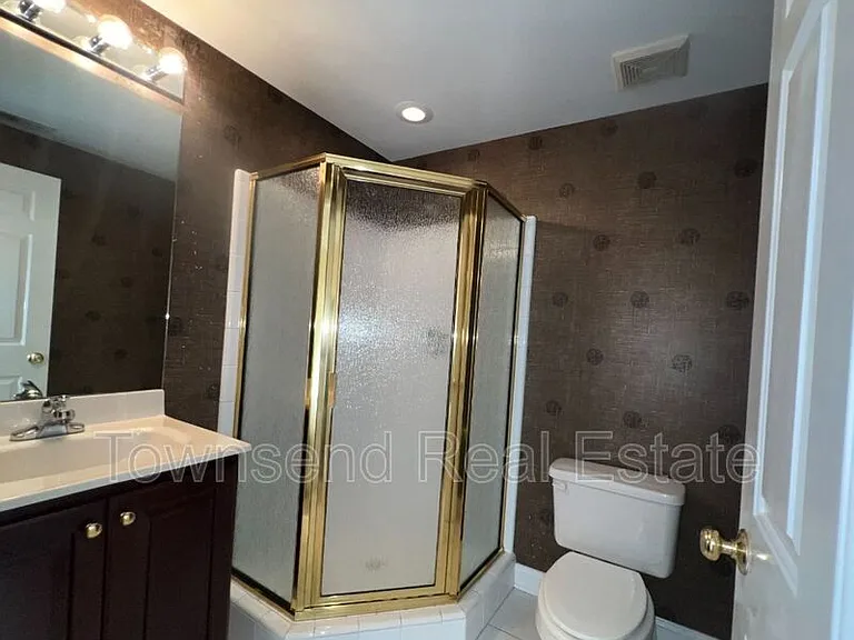 102G Person St — Photo 16