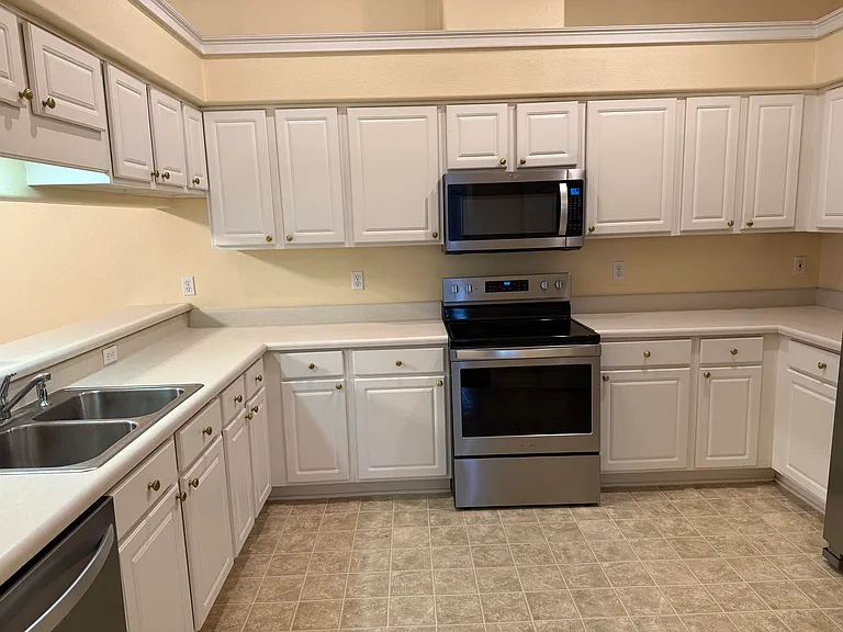 1140 Landings Loop — Photo 10