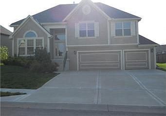 1st image of 9017 N Agnes Ave