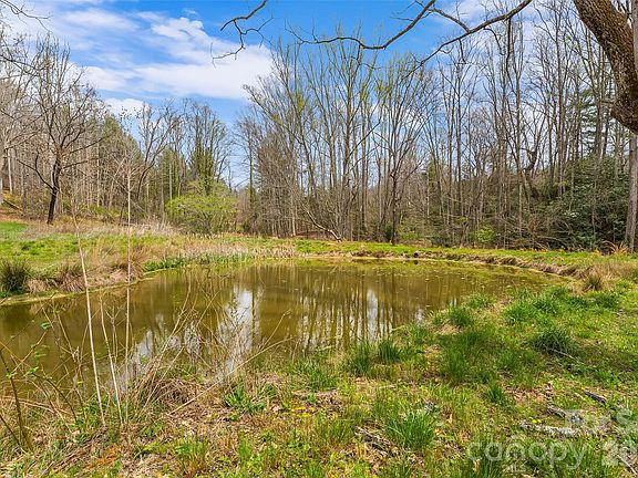3rd image of 628 Brush Creek Rd