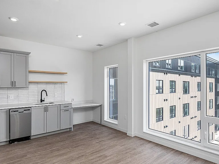 _. Franklin S.1 - Living and Kitchen - Gallery