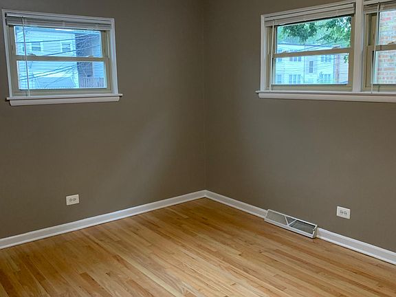 5th image of 9145 Skokie Blvd