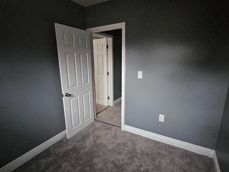 48 Old Lancaster Rd — Photo 12