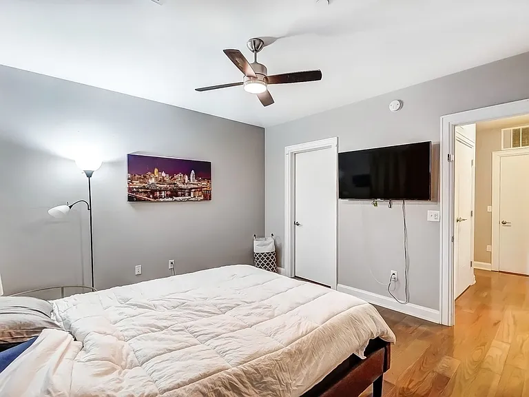 1515 Race St #301 — Photo 18