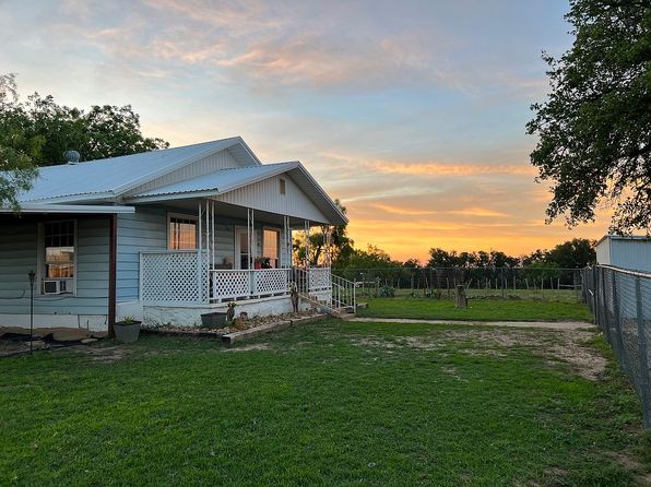 6901 County Road 136