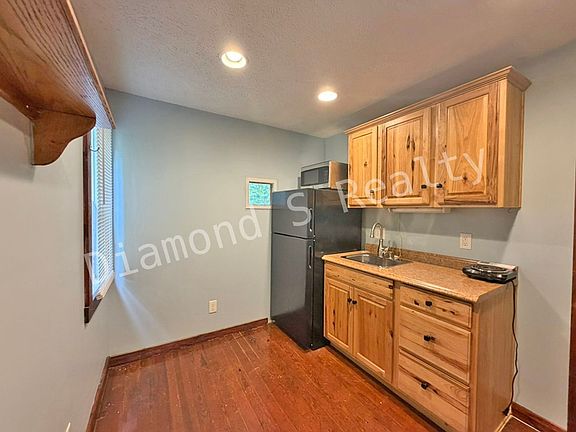 5th image of 1313 S Jefferson Ave