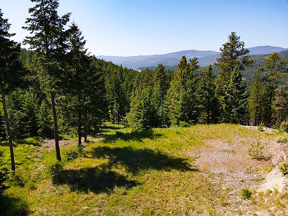 3rd image of 82 Hyden Ridge Rd