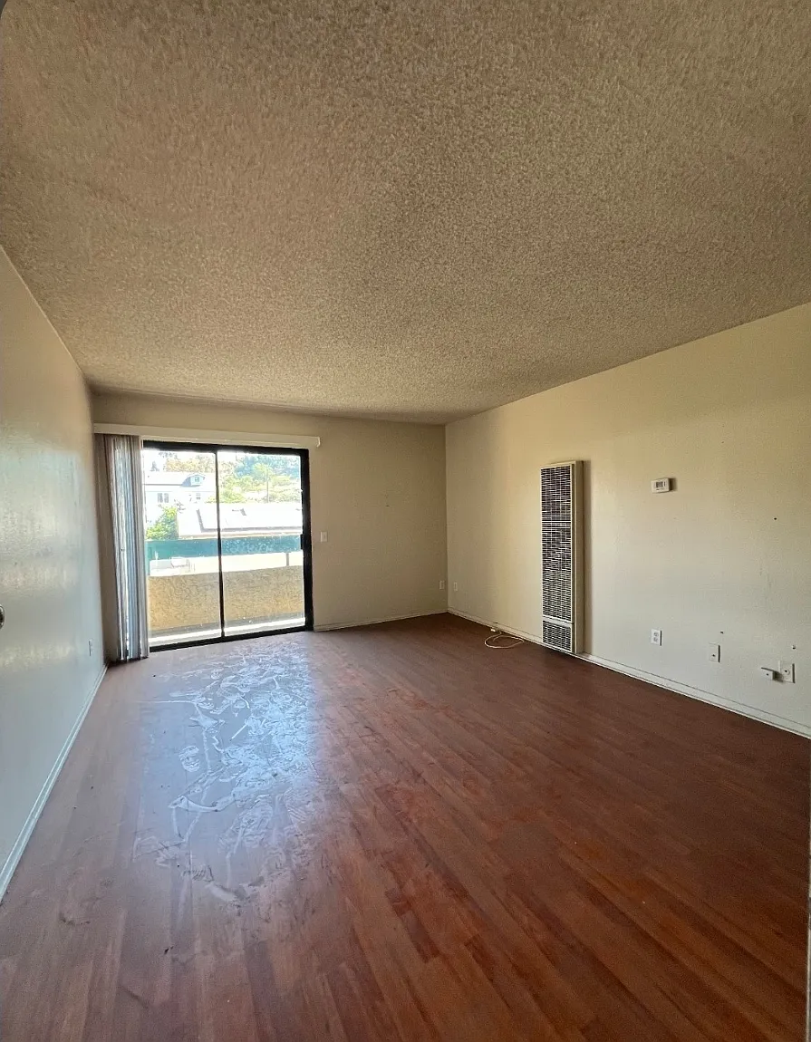 1 bed, 550 sqft, $1,950 — Photo 1